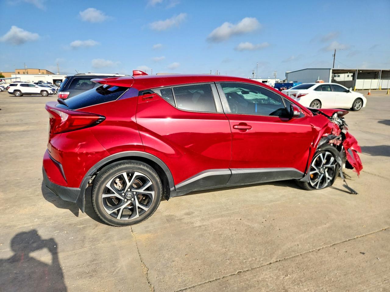 2021 Toyota C-Hr Xle - Фото 3