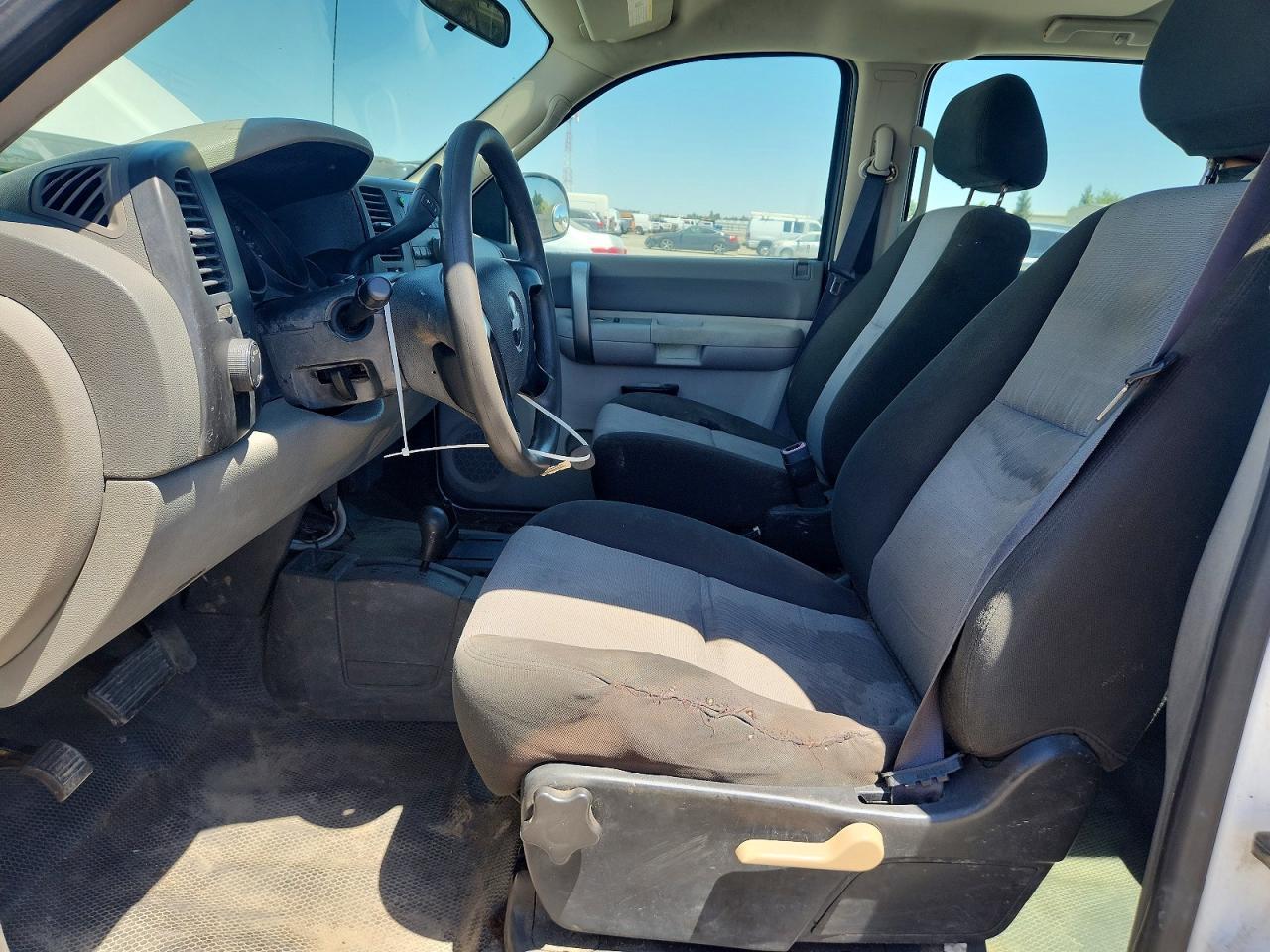 2009 Chevrolet Silverado K1500 - Image 7