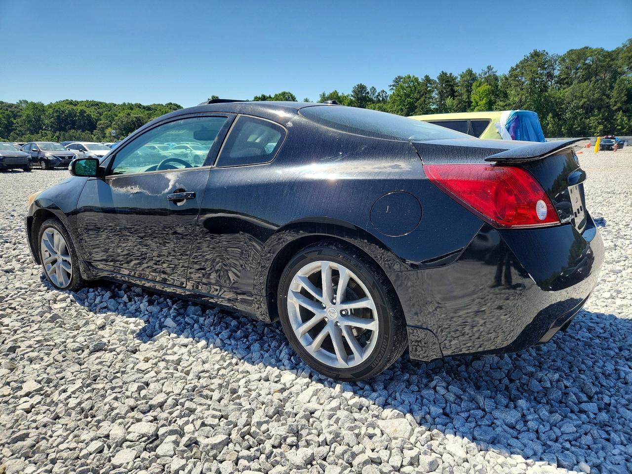 2012 Nissan Altima - Image 2