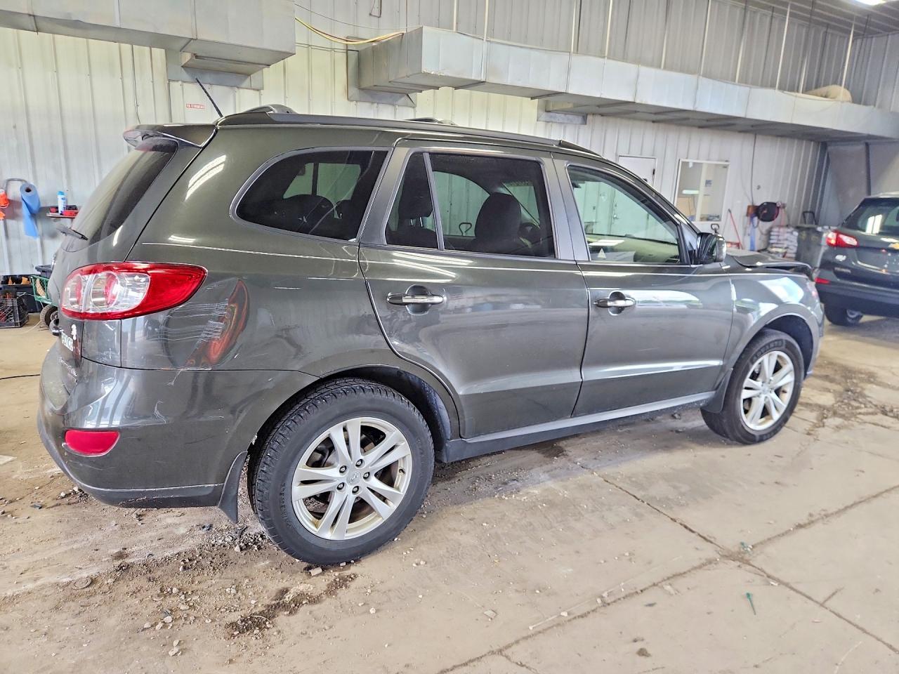 2010 Hyundai Santa Fe Limited - Image 3