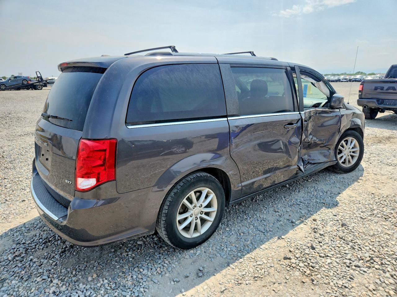 2020 Dodge Grand Caravan Sxt - Image 3