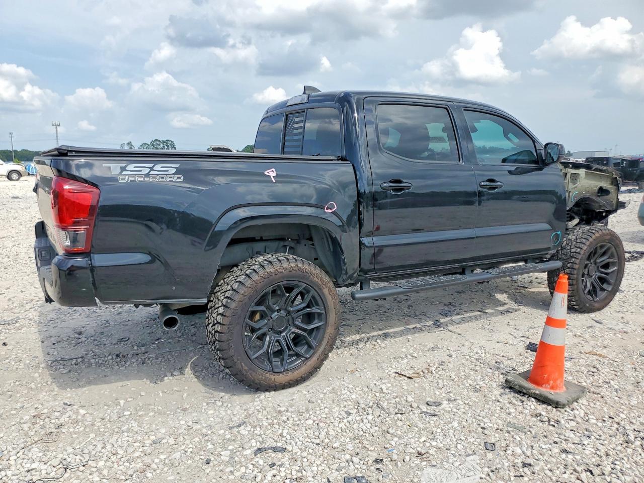 2023 Toyota Tacoma Sr V6 - Фото 3
