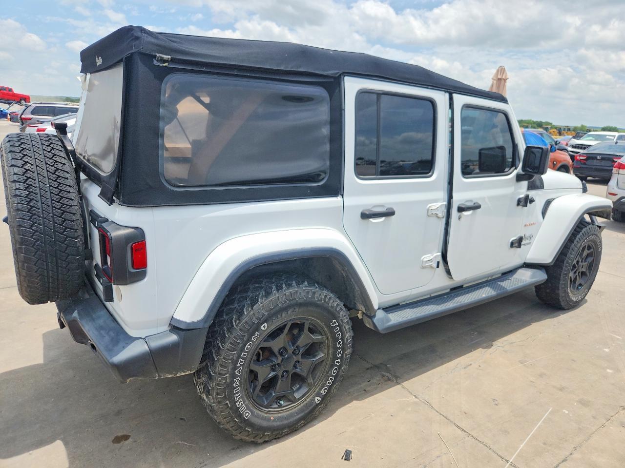 2020 Jeep Wrangler Unlimited Sahara - Image 3