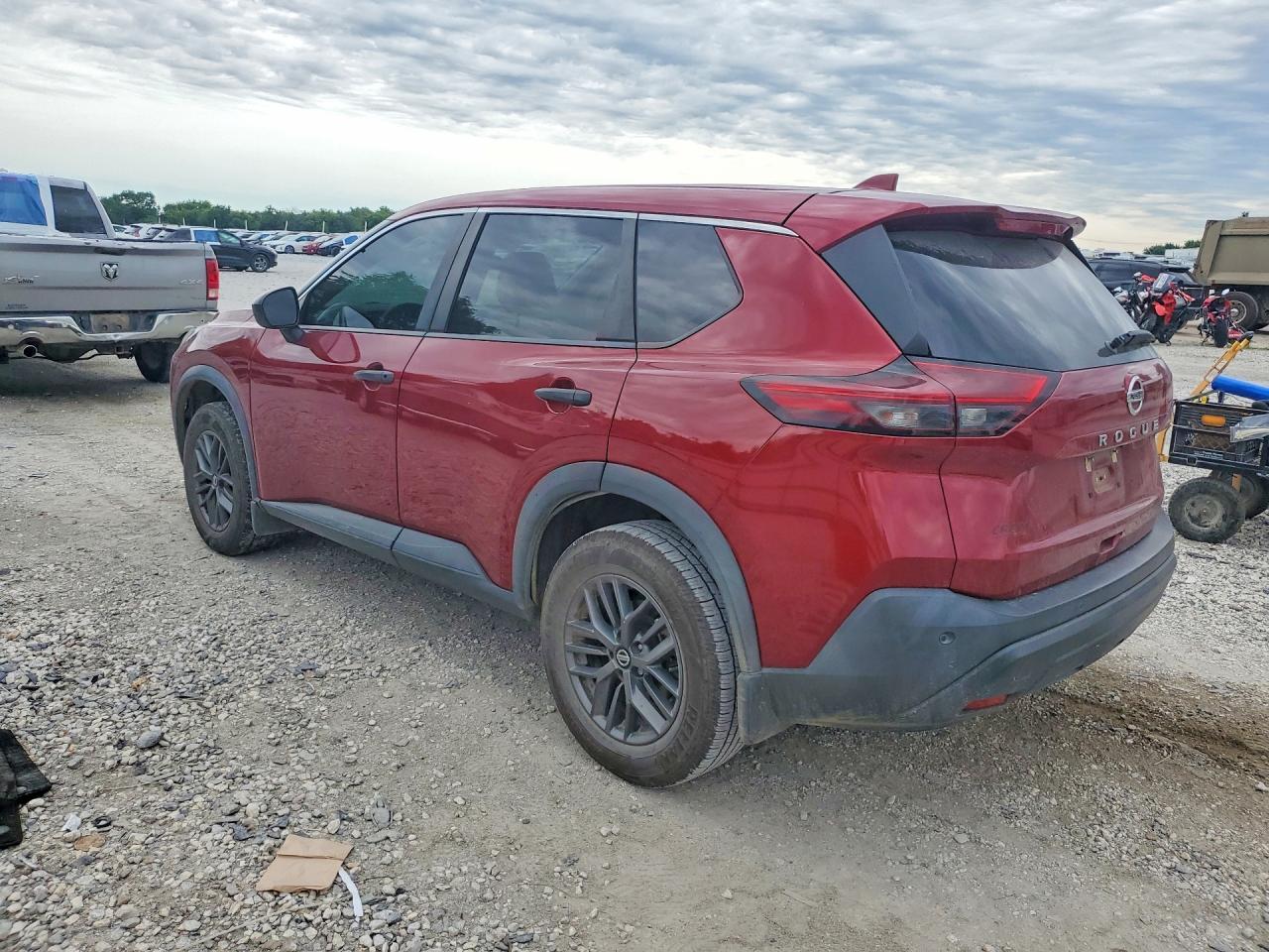 2021 Nissan Rogue S - Фото 2