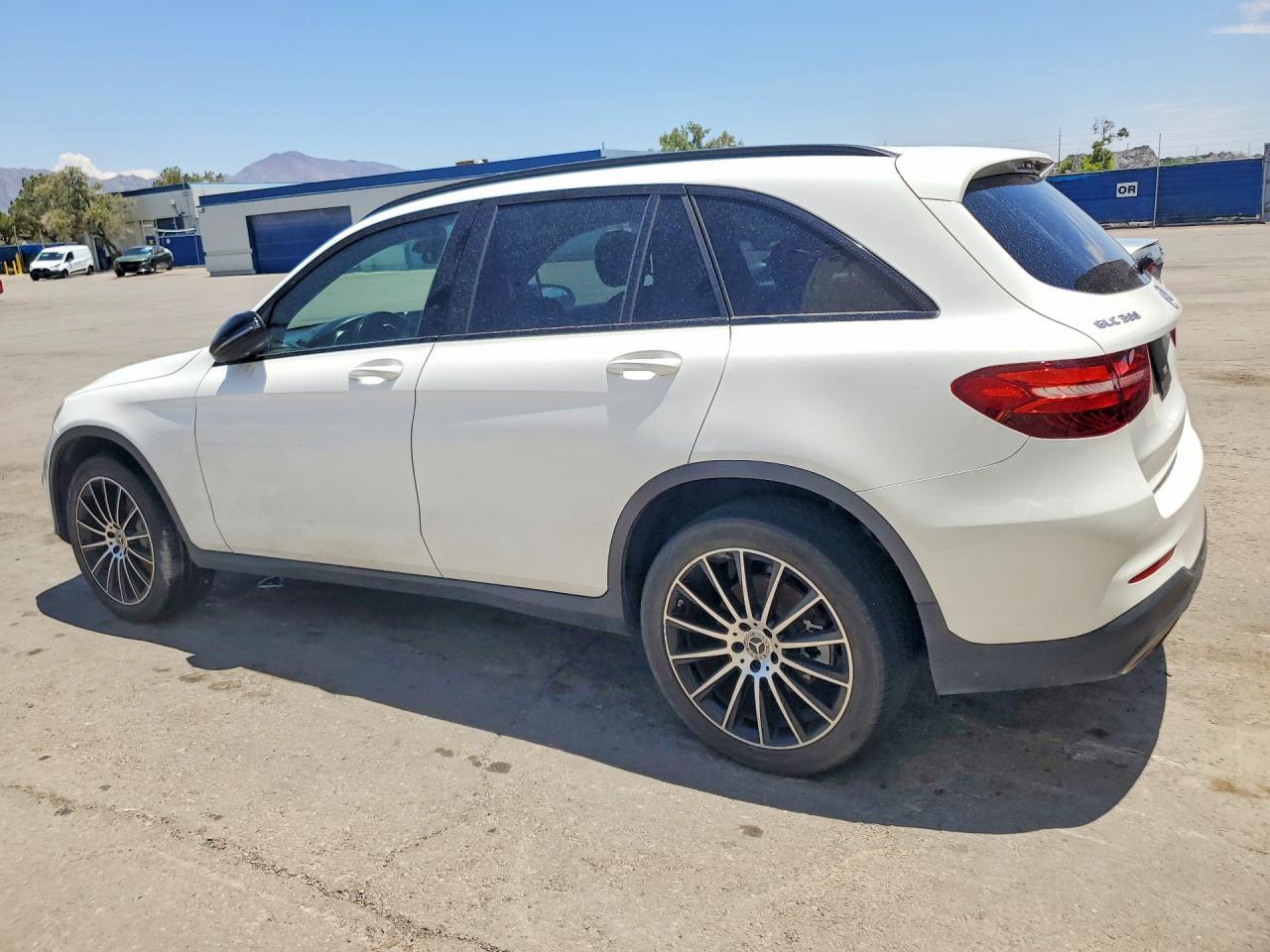 2019 Mercedes-Benz Glc 300 - Фото 2