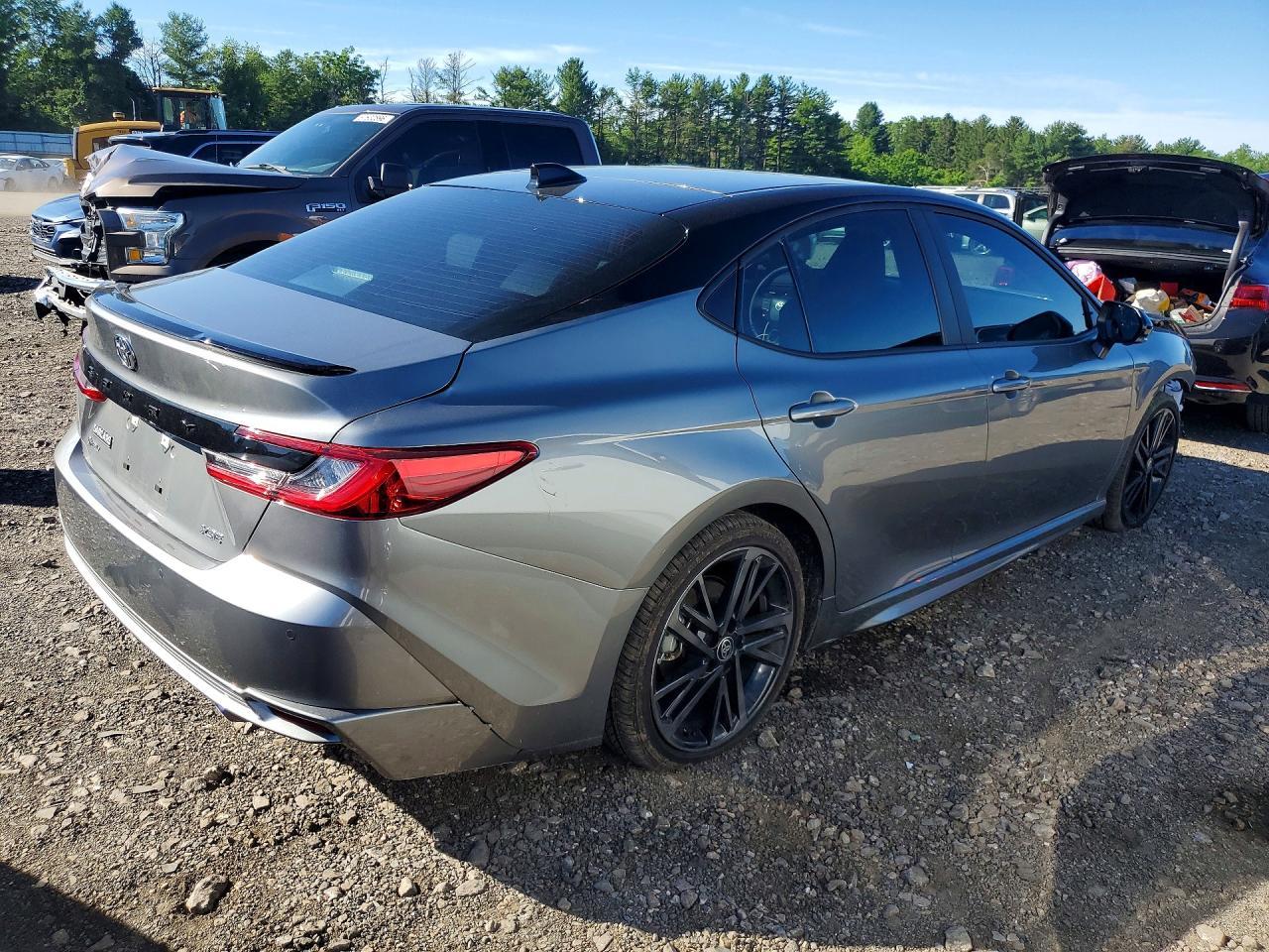 2026 Toyota Camry Xse - Image 3