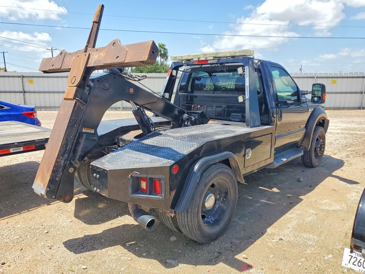 2005 Ford F450 Super Duty - Image 3