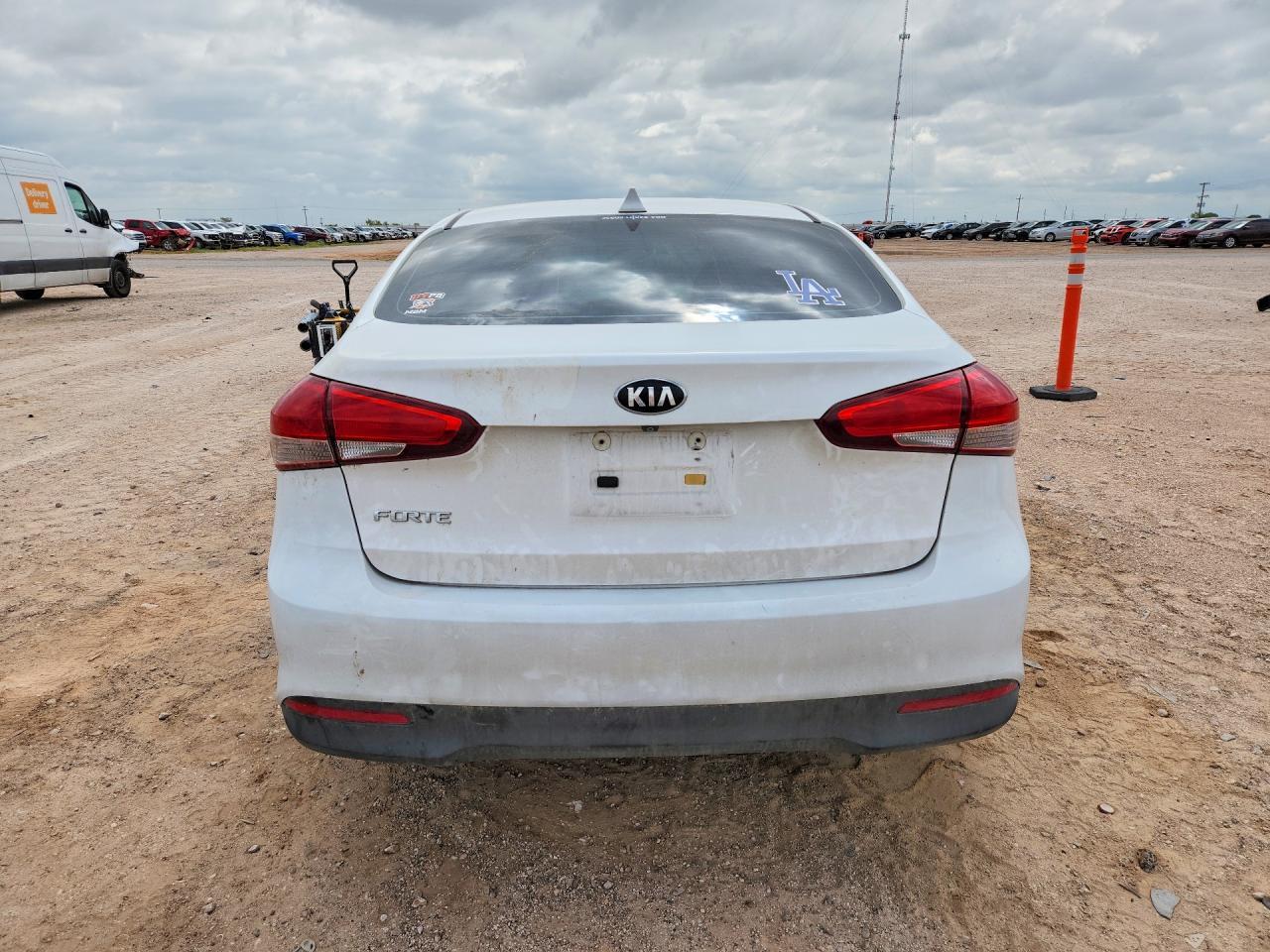2018 Kia Forte Lx - Image 6