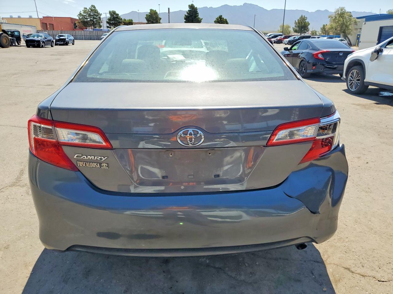 2013 Toyota Camry Std/Le/Xle/Se - Image 6