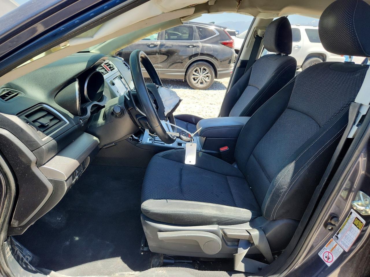 2017 Subaru Outback 2.5I - Image 7