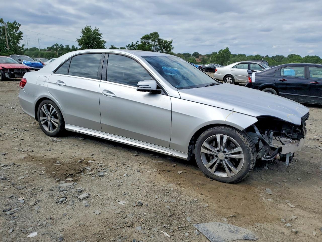 2014 Mercedes-Benz E 250 Bluetec - Image 4