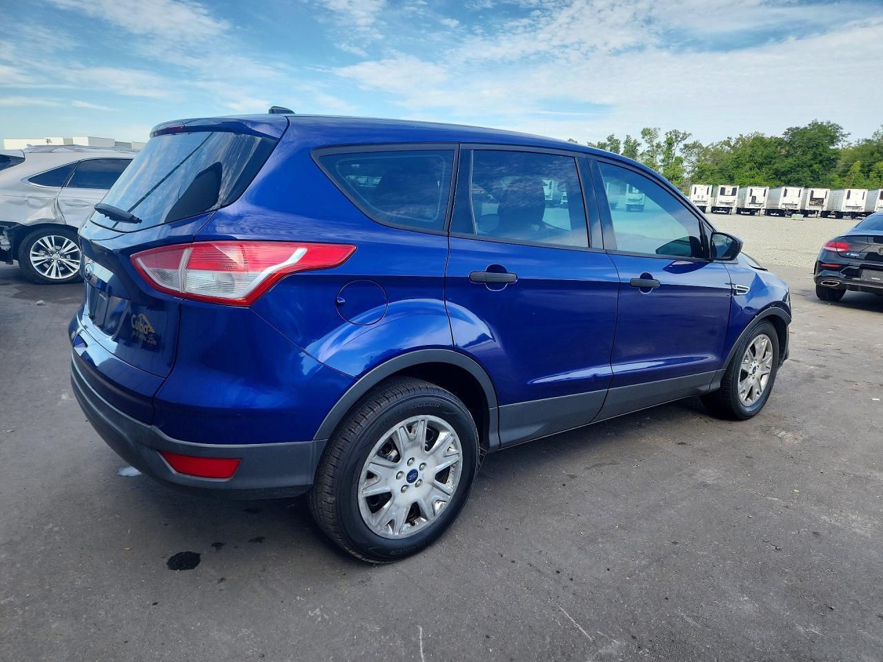 2014 Ford Escape S - Image 3