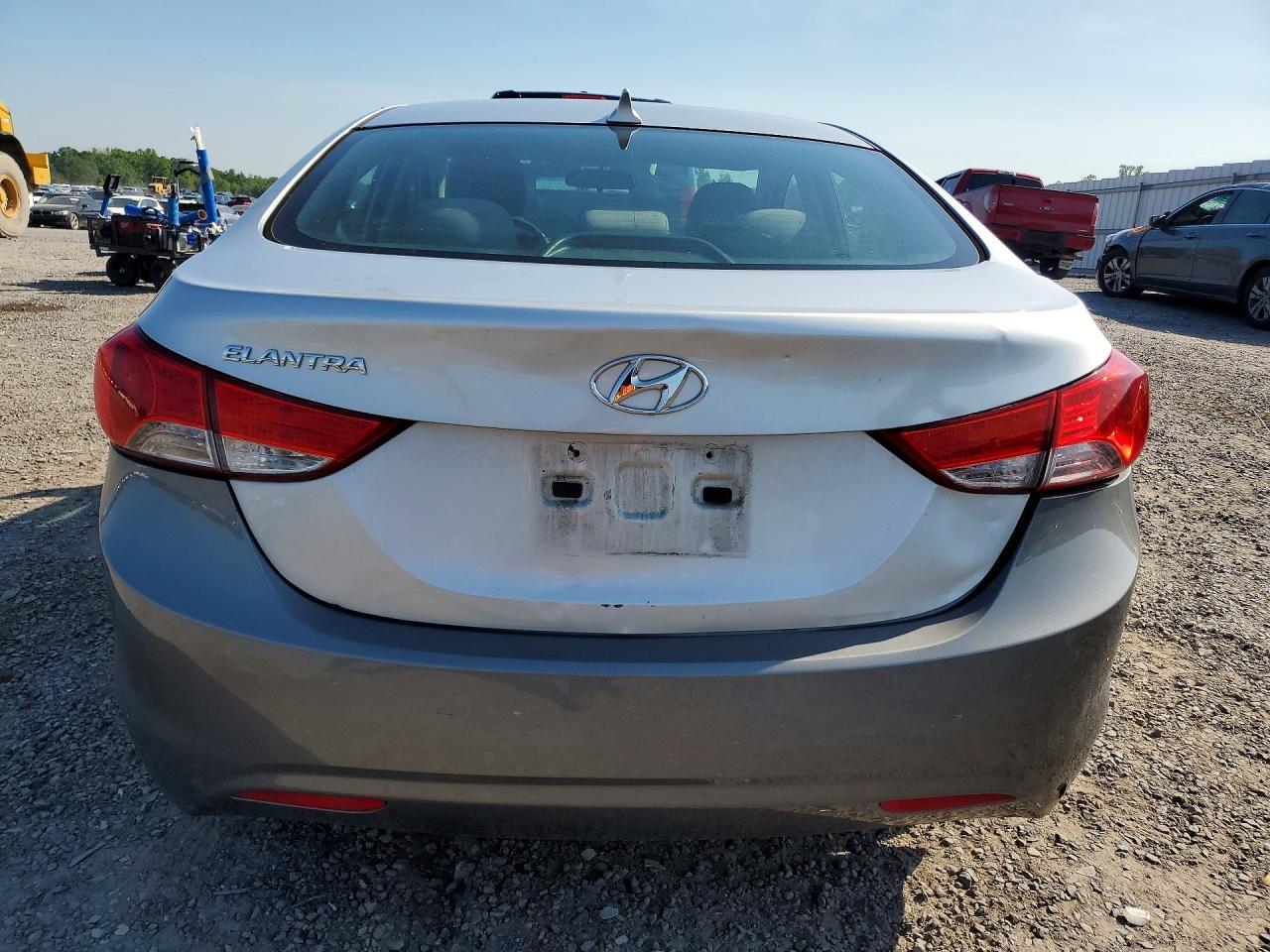 2013 Hyundai Elantra Gls - Image 6