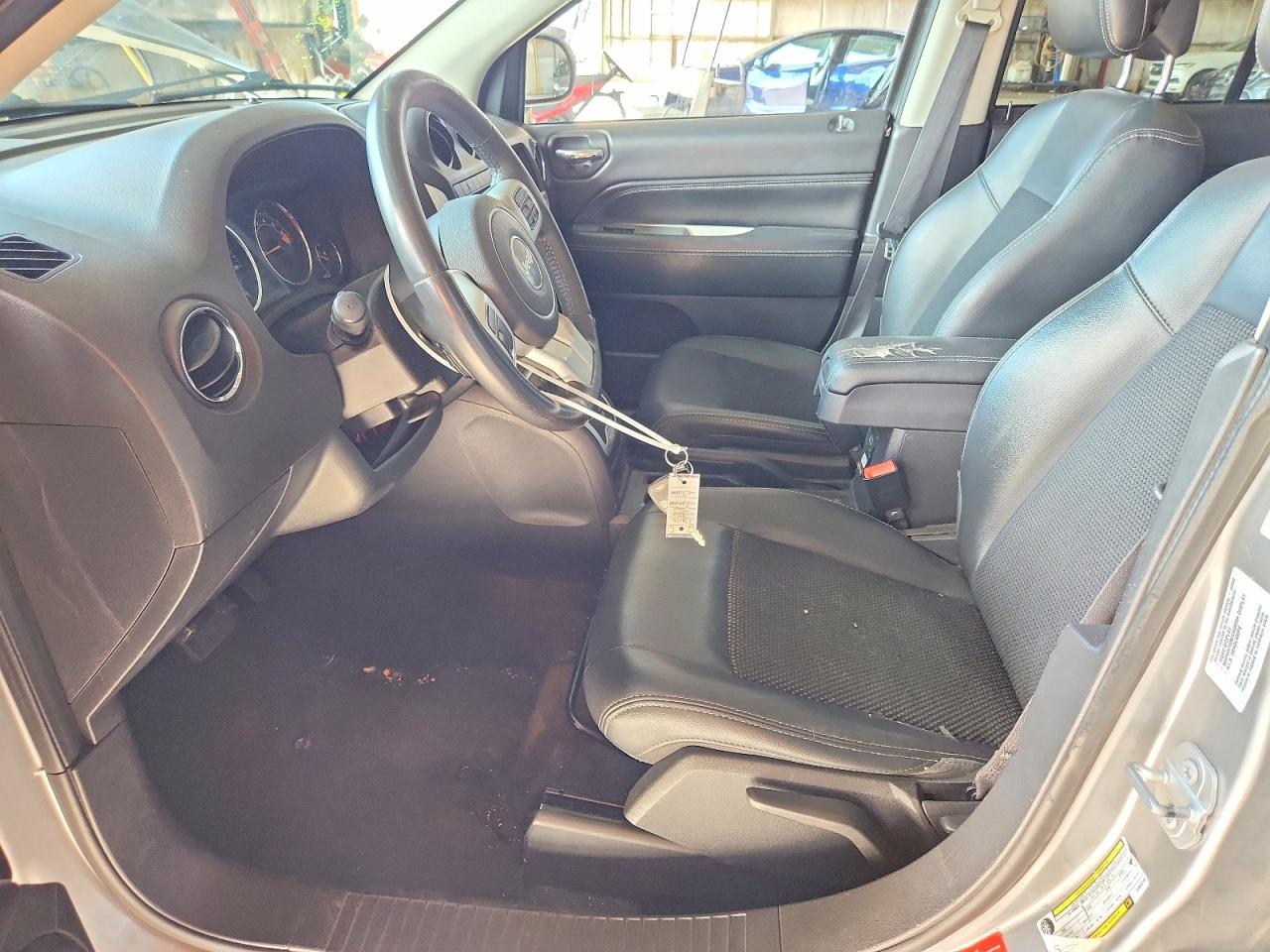 2016 Jeep Compass Latitude - Image 7