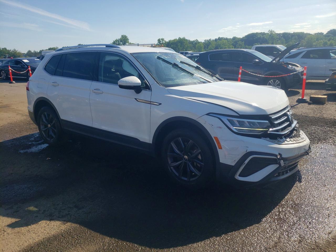 2022 Volkswagen Tiguan Se - Image 4