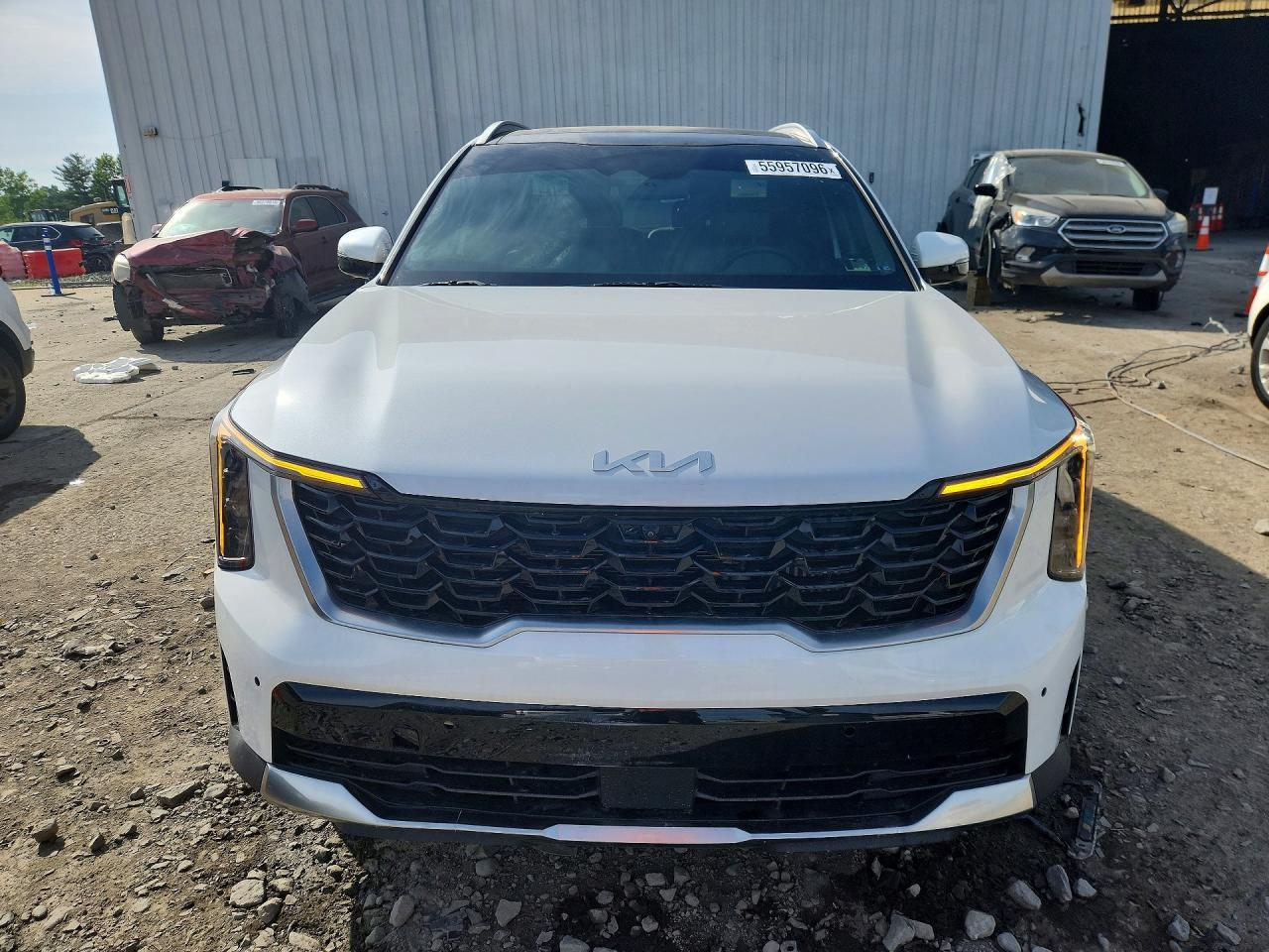 2025 Kia Sorento Sxp - Image 5
