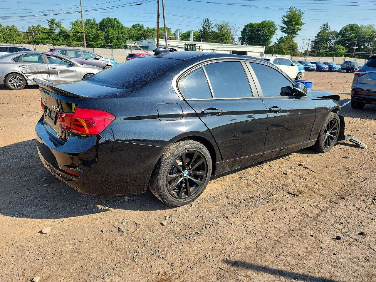 2018 BMW 320 Xi - Image 3