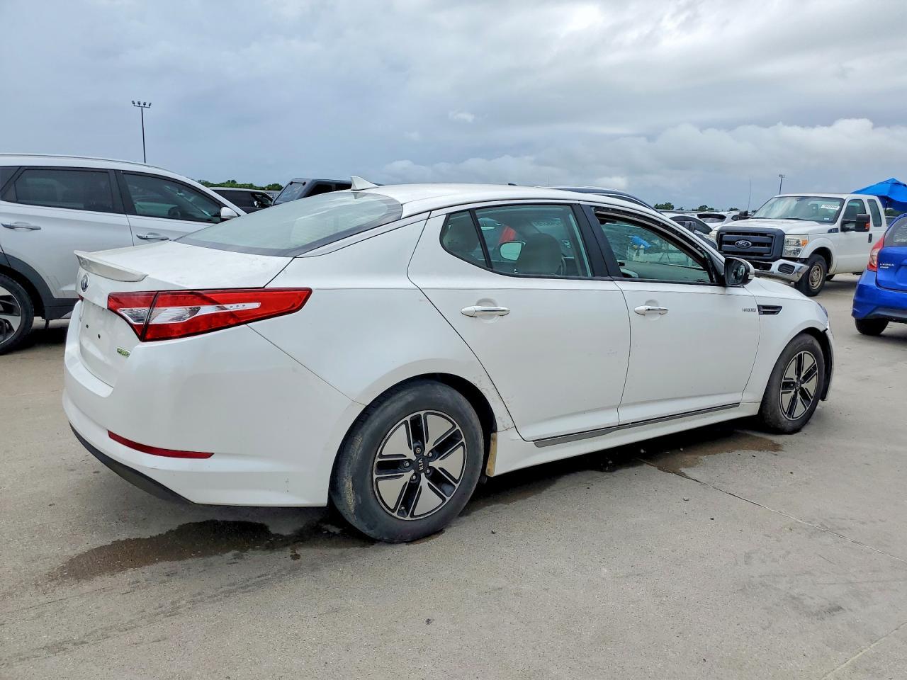 2013 Kia Optima Hybrid - Фото 3