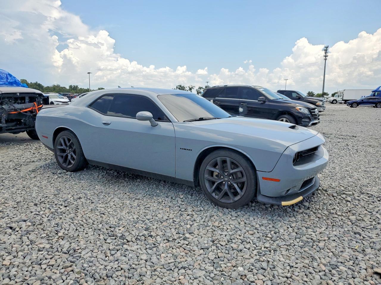 2022 Dodge Challenger R/T - Фото 4