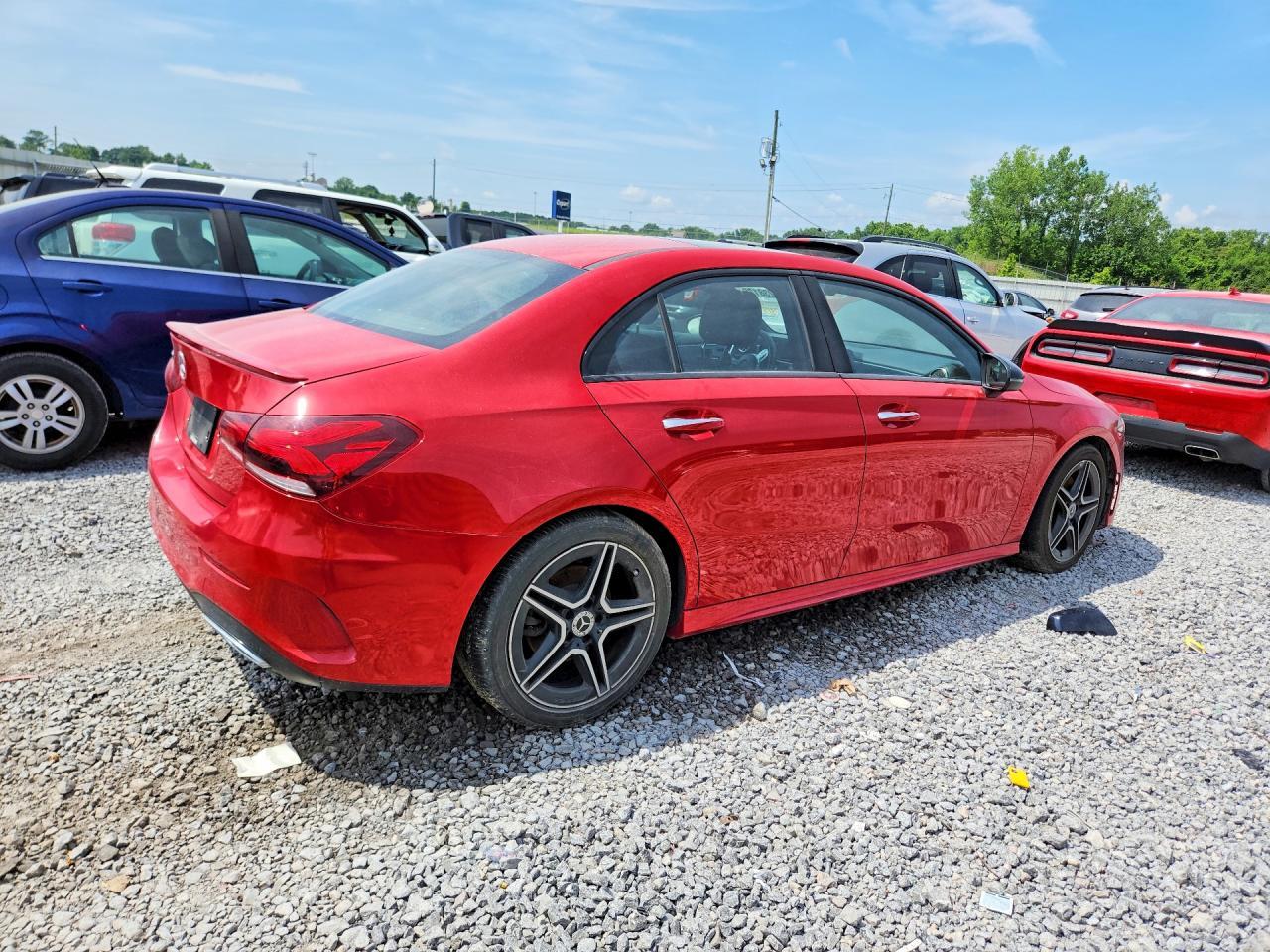2019 Mercedes-Benz A 220 - Фото 3