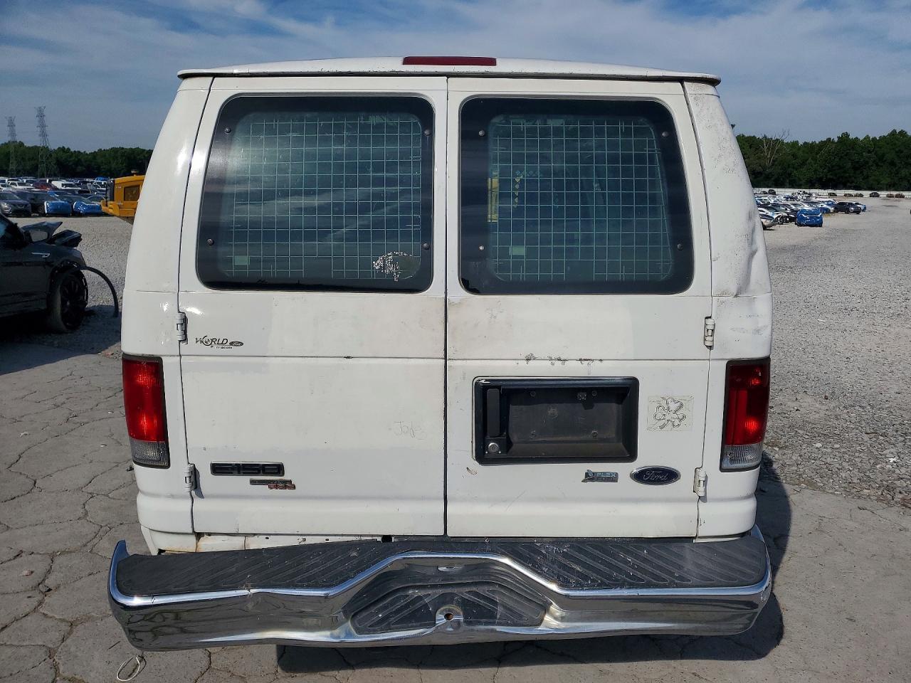 2012 Ford Econoline E150 Van - Image 6