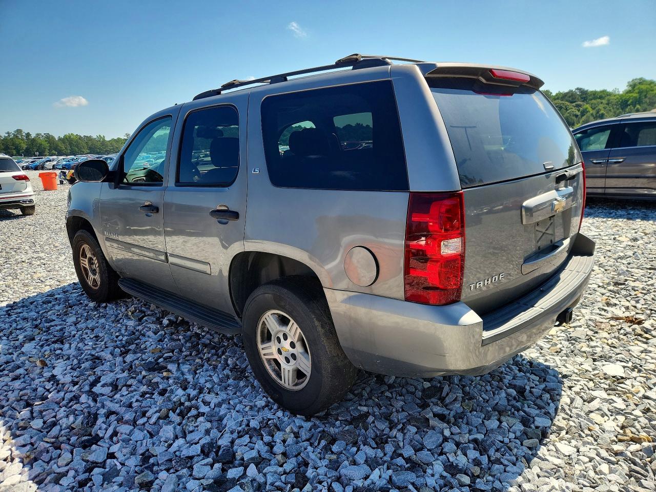 2008 Chevrolet Tahoe C1500 - Фото 2