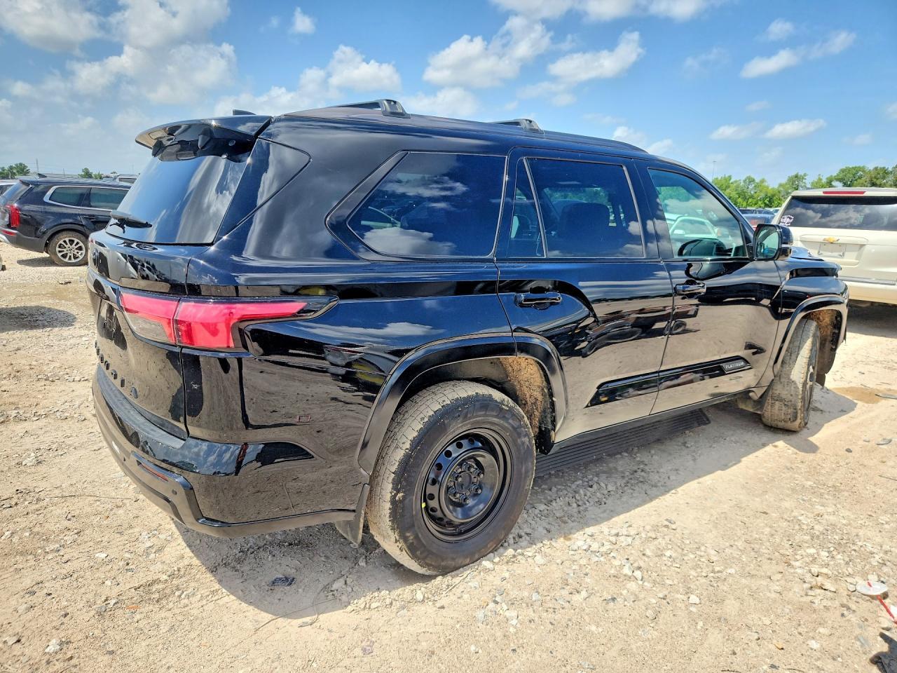 2024 Toyota Seqouia - Фото 3