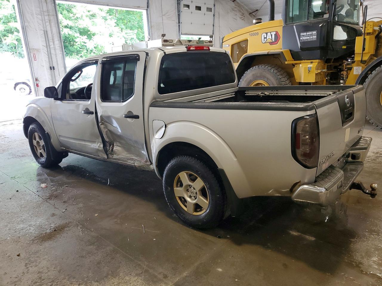 2006 Nissan Frontier Se - Фото 2