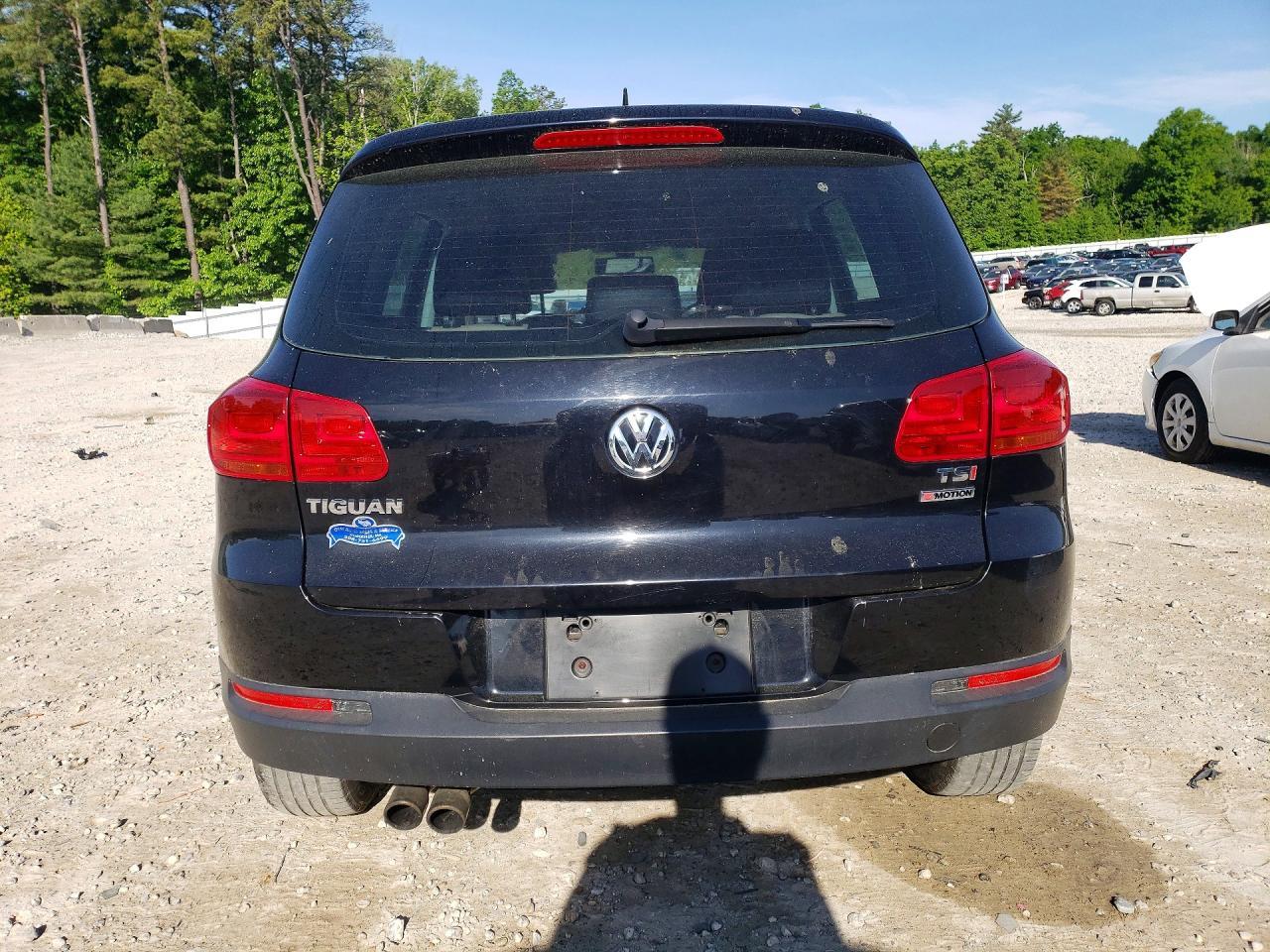 2016 Volkswagen Tiguan S - Фото 6