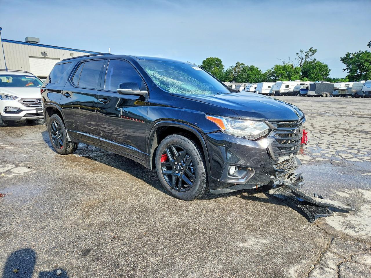 2021 Chevrolet Traverse Premier - Фото 4