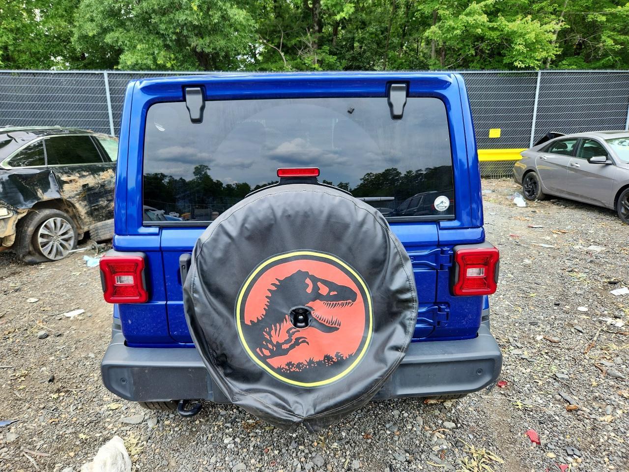 2020 Jeep Wrangler Unlimited Sahara - Фото 6