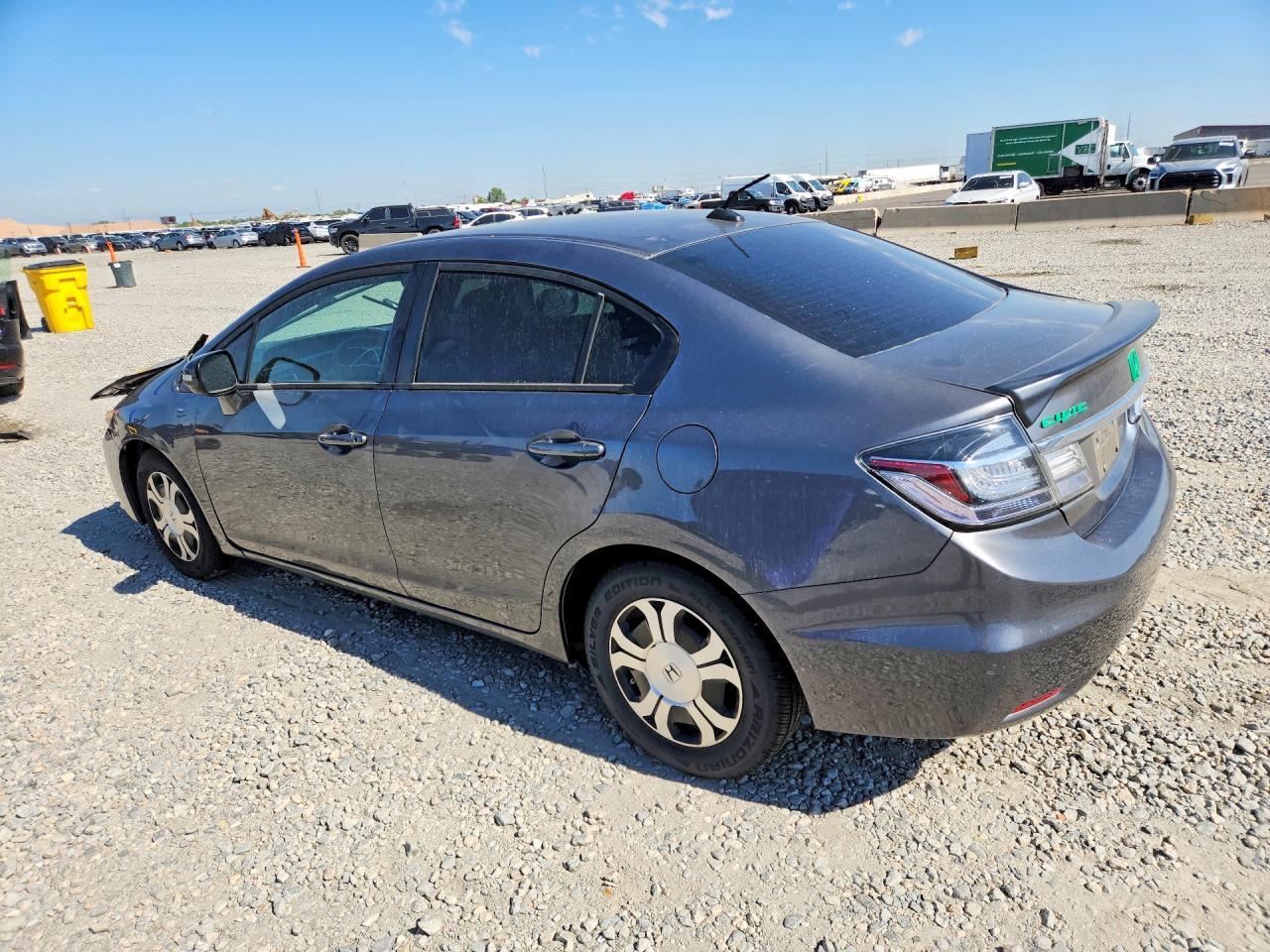 2013 Honda Civic Hybrid - Image 2