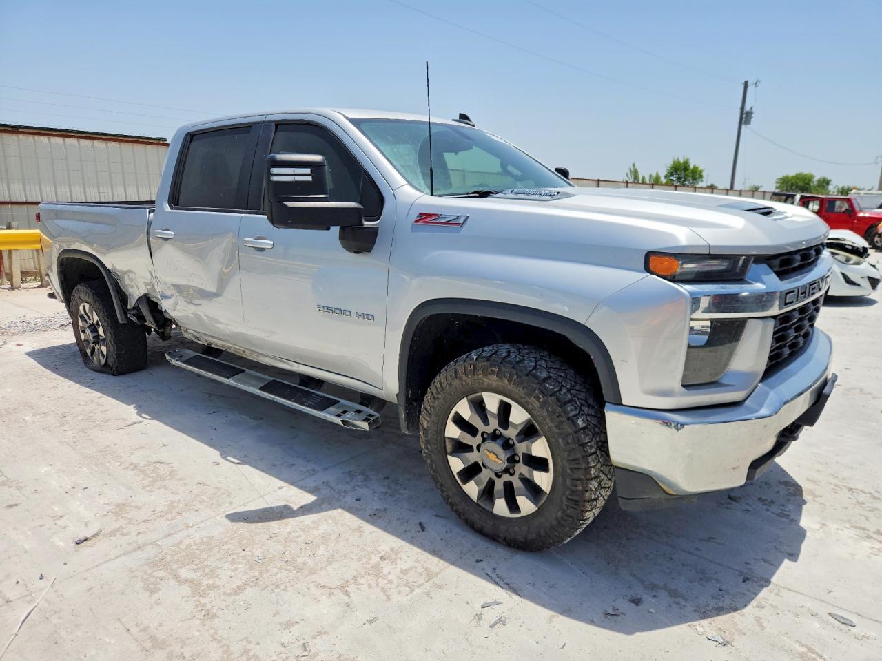 2022 Chevrolet C2500Hd - Image 4