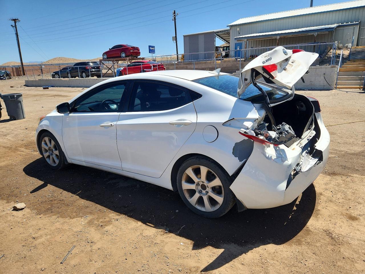2013 Hyundai Elantra Limited - Image 2