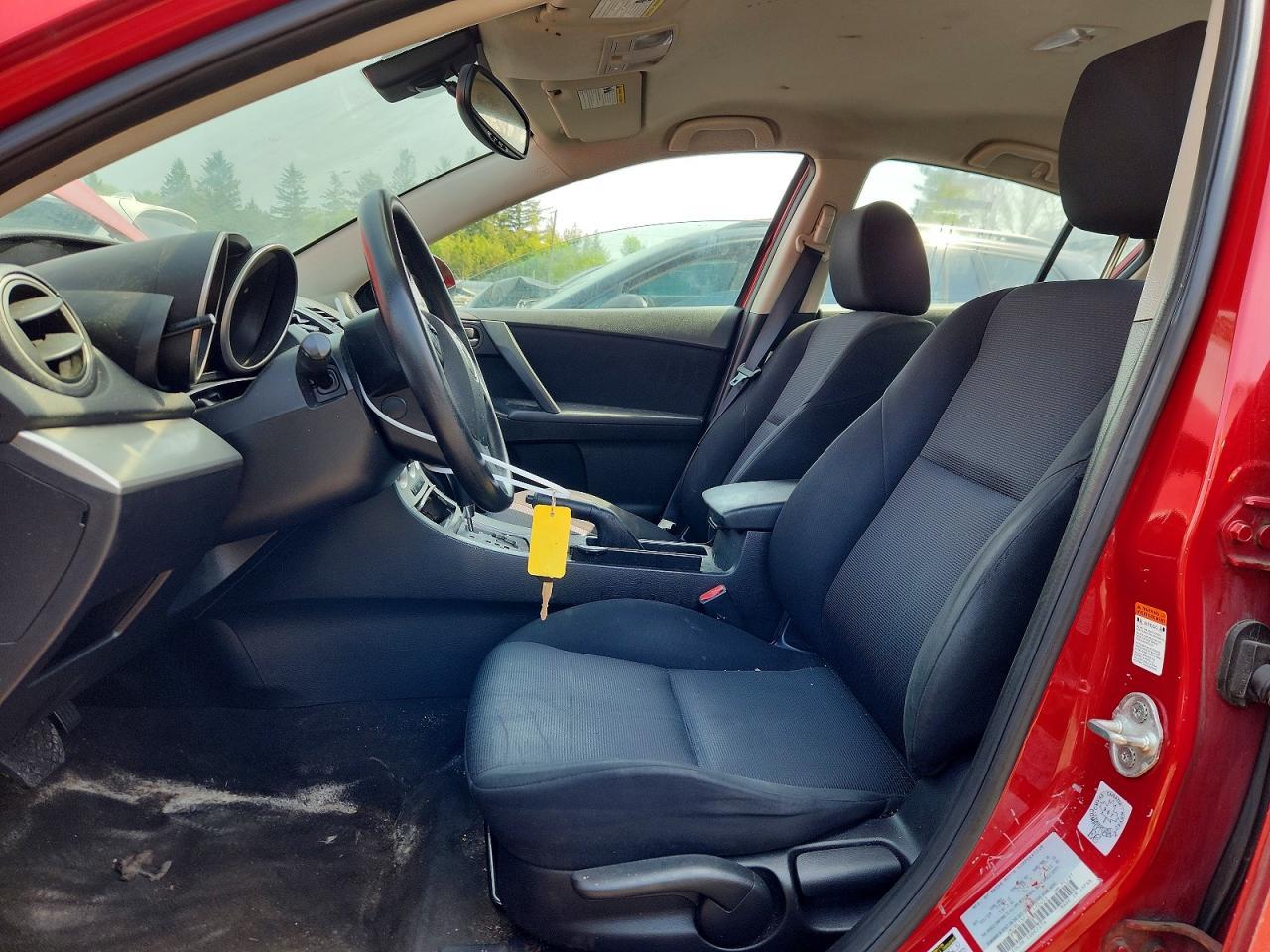 2010 Mazda 3 I - Image 7