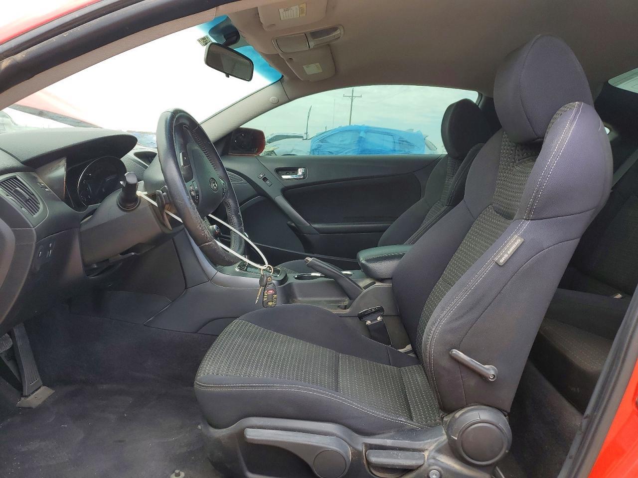 2012 Hyundai Genesis Coupe 2.0T - Image 7