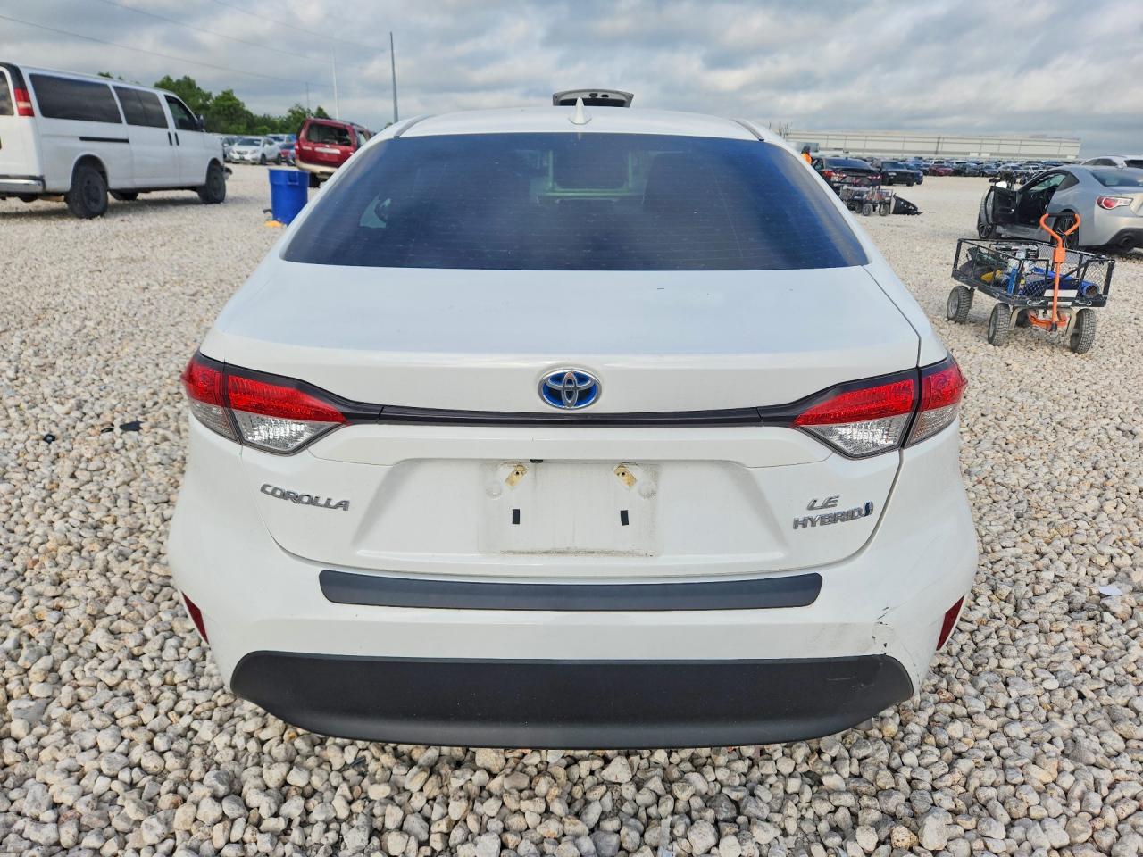2023 Toyota Corolla Hybrid Le - Image 6