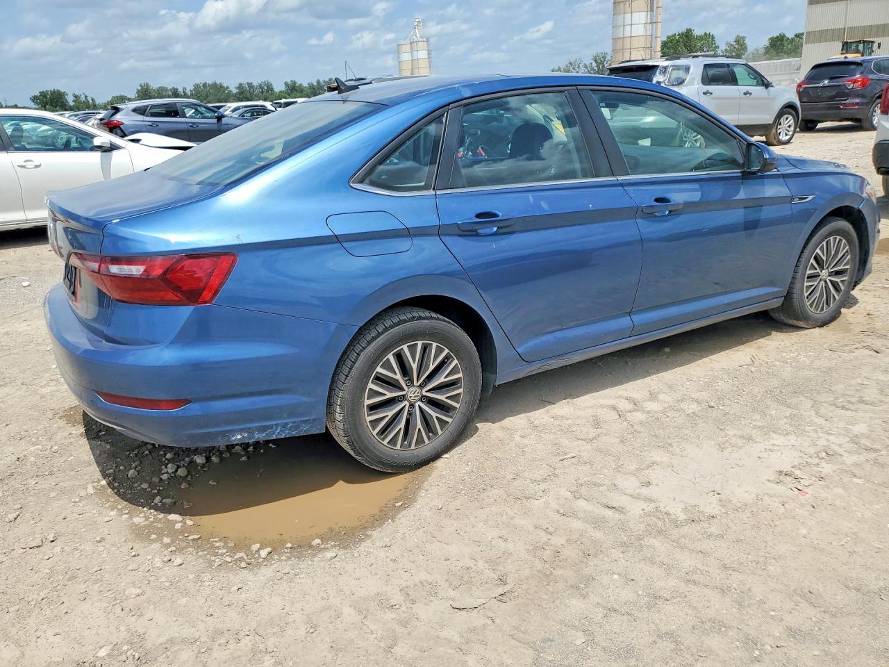 2021 Volkswagen Jetta S - Фото 3