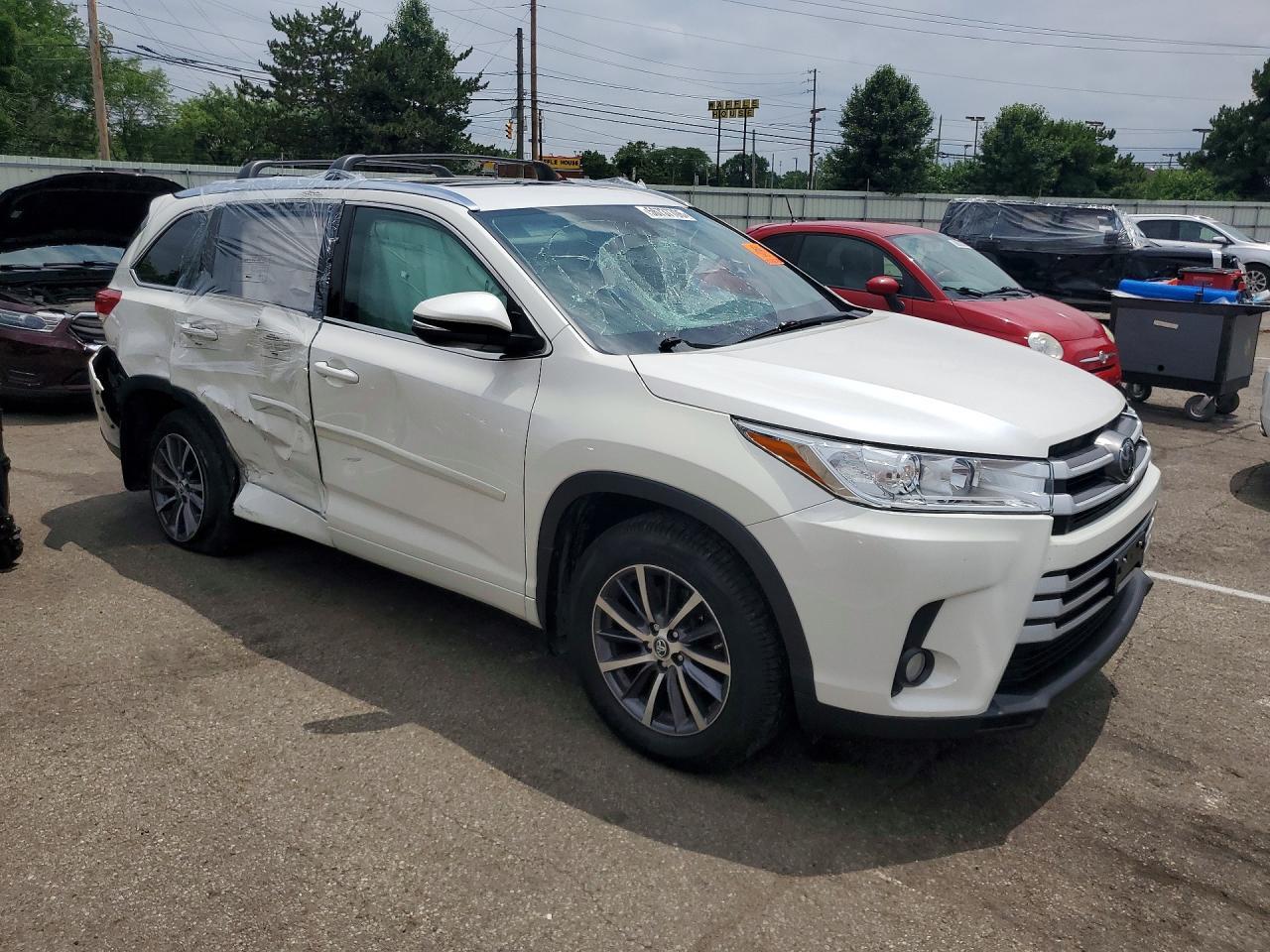 2017 Toyota Highlander Xle - Фото 4