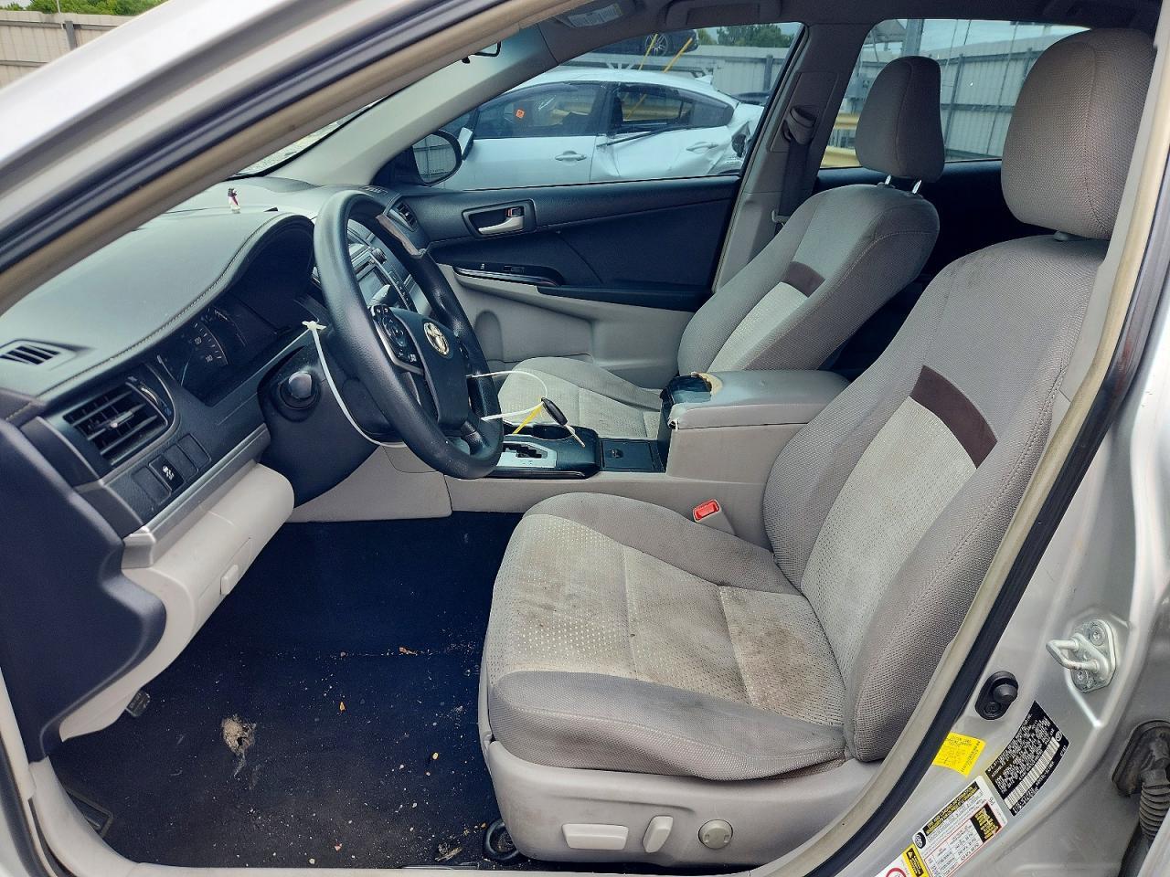 2012 Toyota Camry Le - Image 7