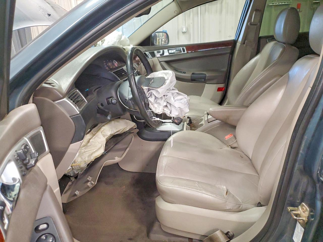 2004 Chrysler Pacifica - Фото 7