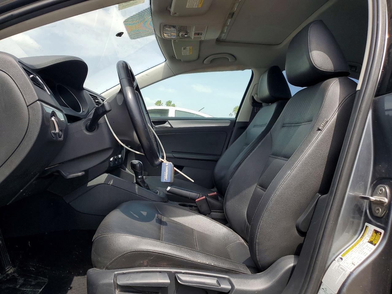 2017 Volkswagen Jetta Se - Image 7