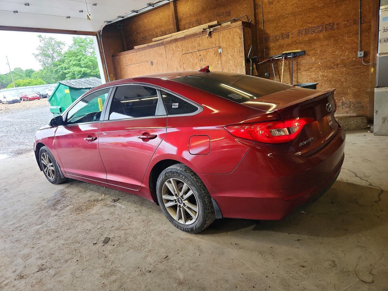 2016 Hyundai Sonata Se - Image 2