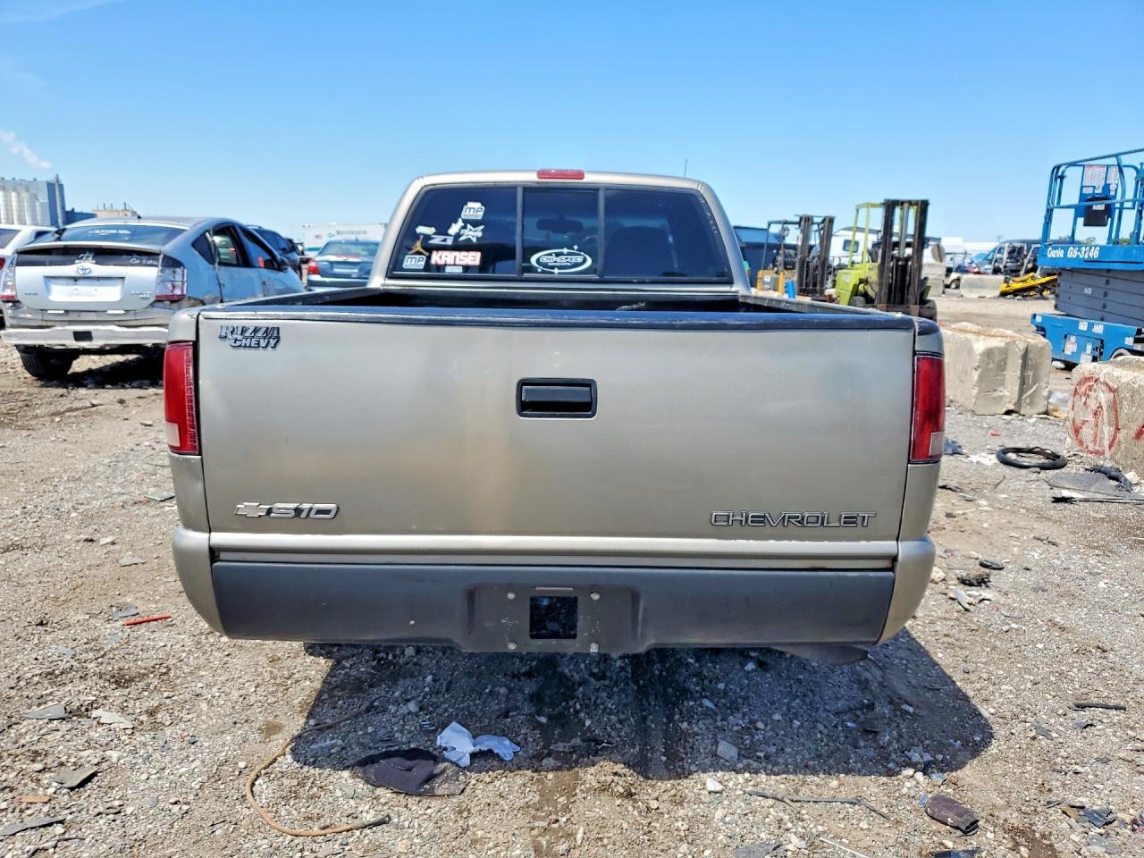 2000 Chevrolet S Truck S10 - Фото 6