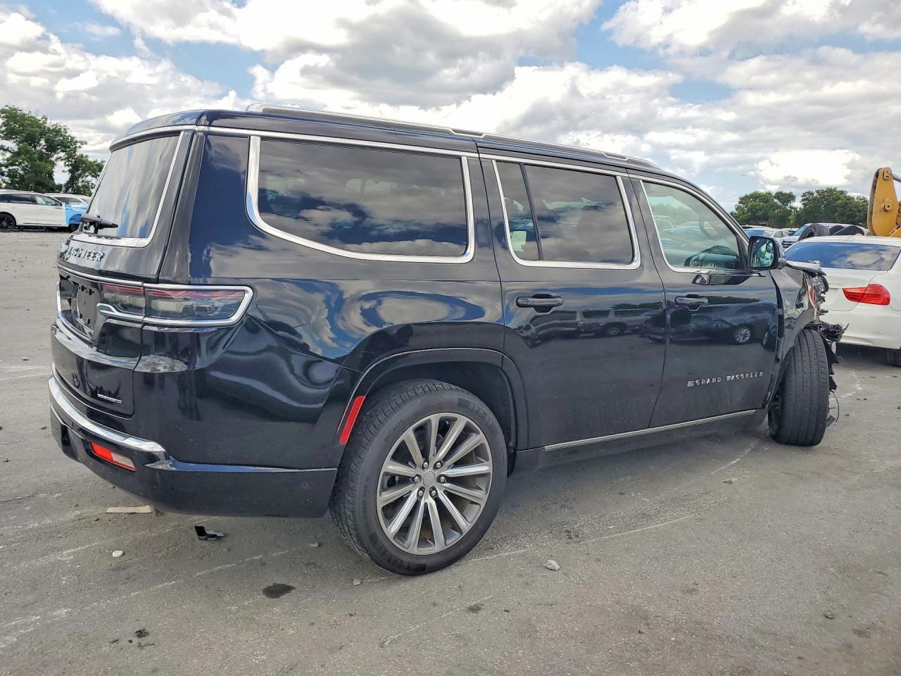 2023 Jeep Grand Wagoneer Series Ii - Фото 3