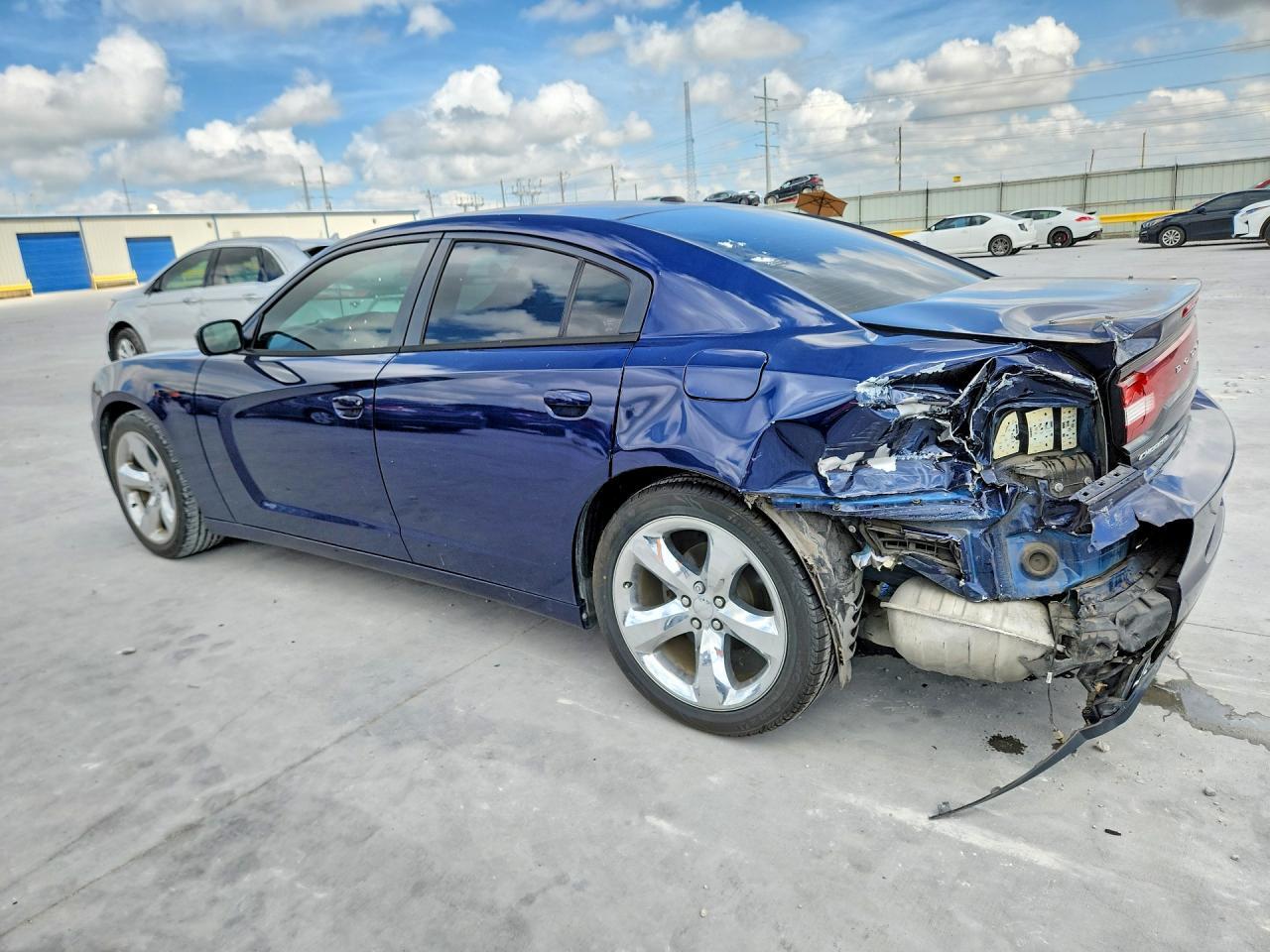 2014 Dodge Charger Se - Image 2