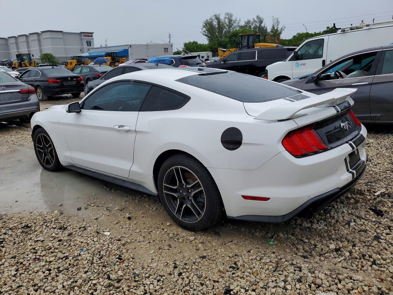 2019 Ford Mustang - Фото 2