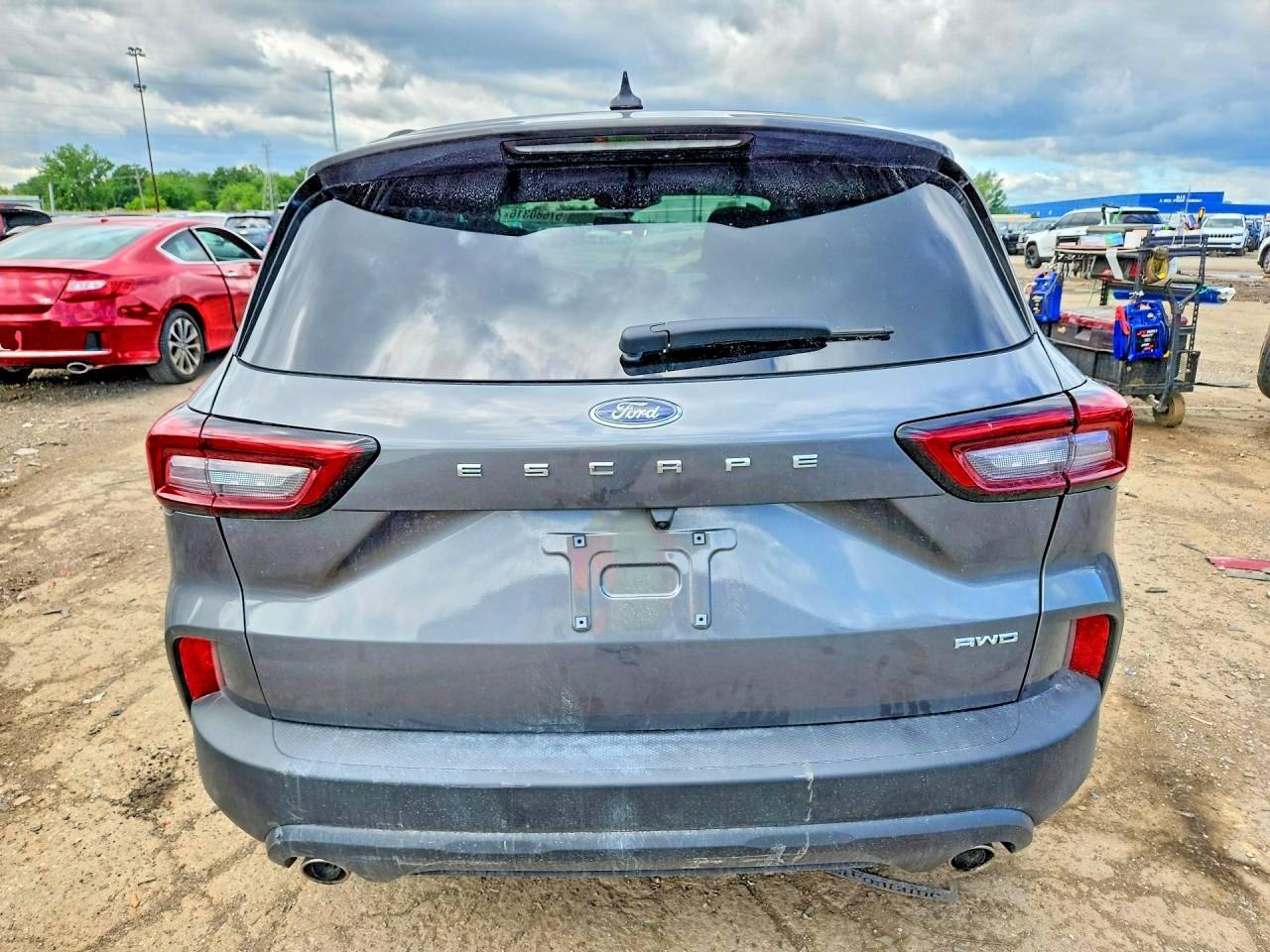 2025 Ford Escape St Line - Фото 6