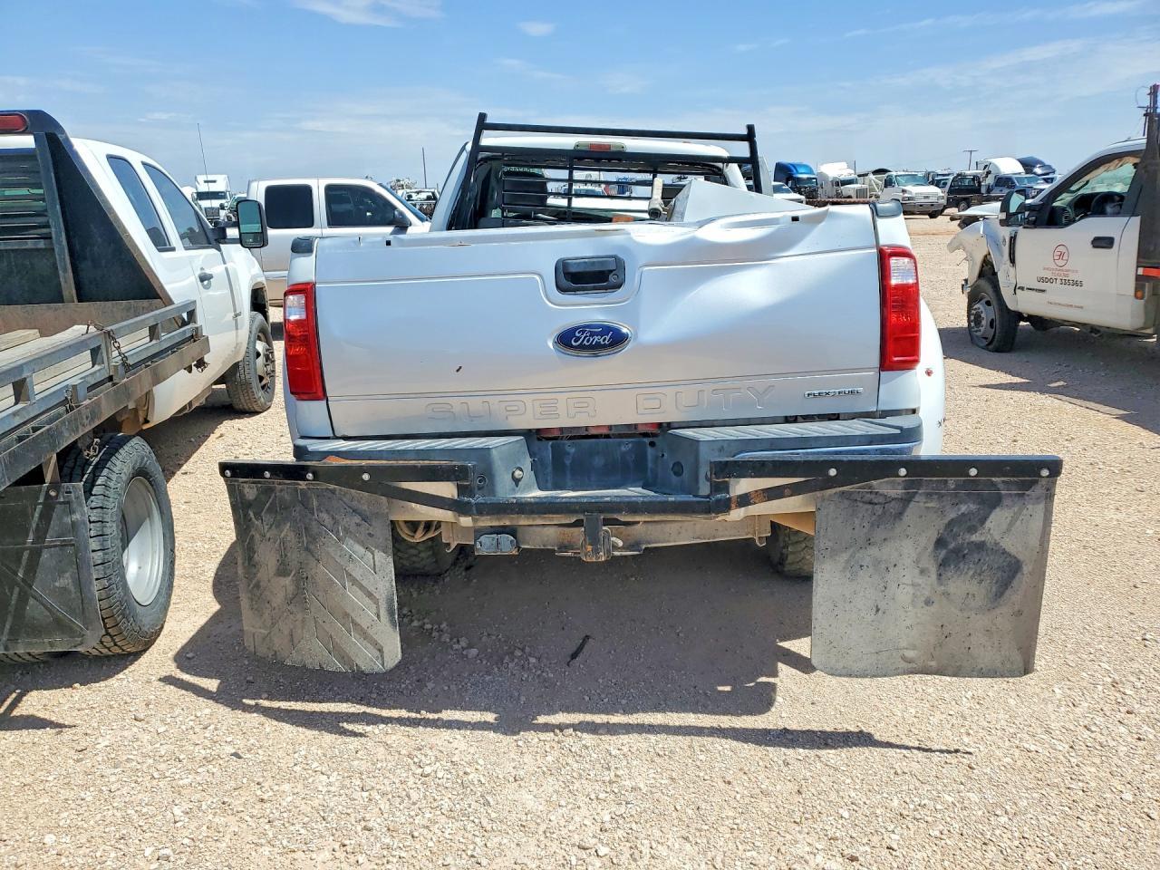 2013 Ford F350 Super Duty - Фото 6