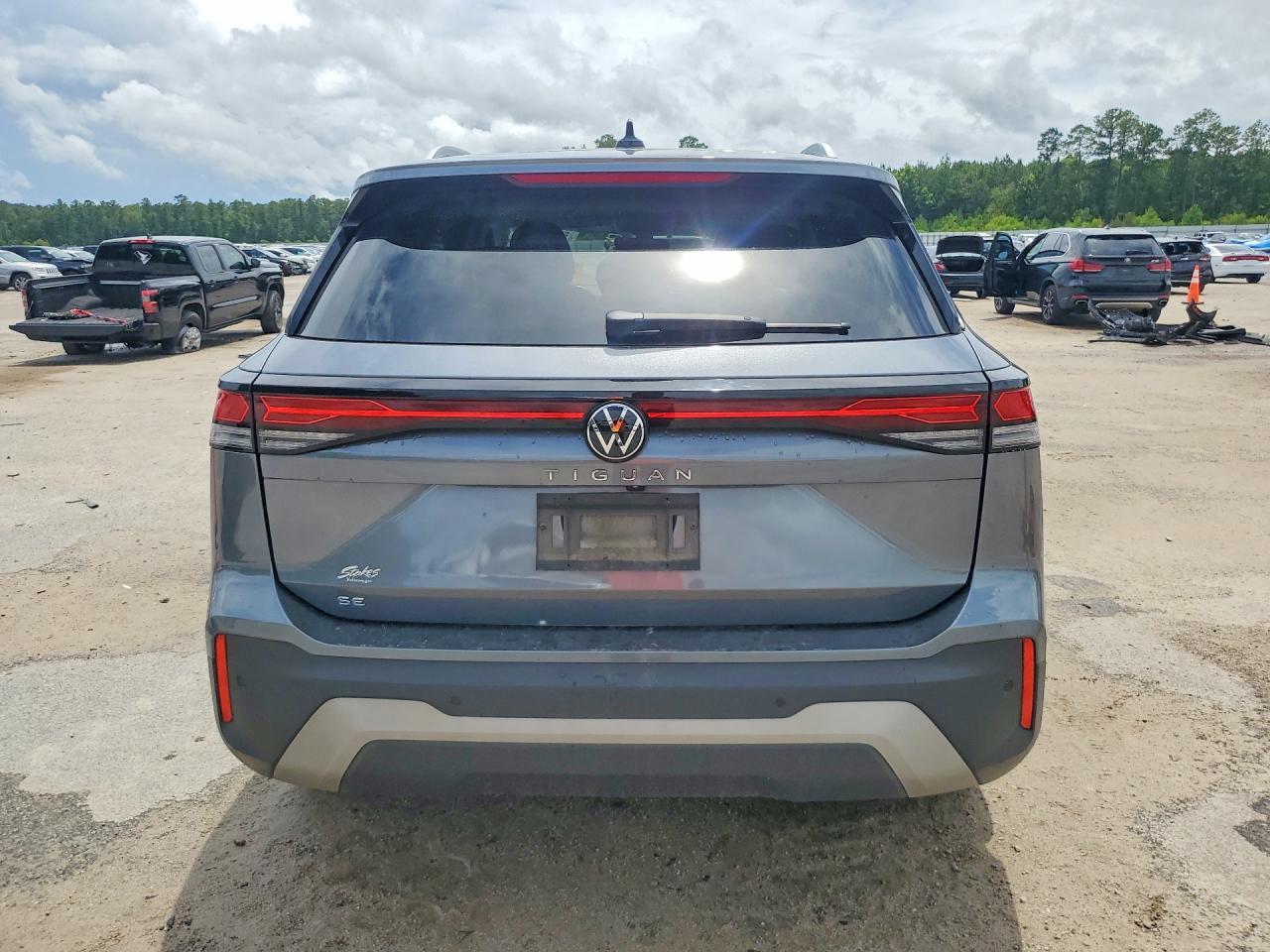 2025 Volkswagen Tiguan Se - Фото 6